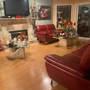 https://dianas-luxury-bed-and-breakfast.vancouver-hotels-bc.net