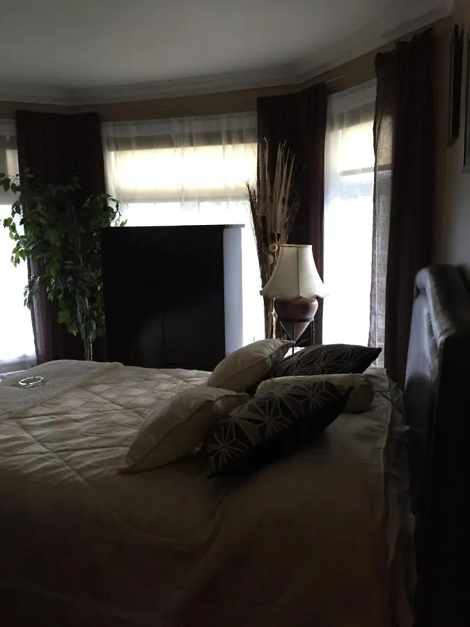 Chez Danny Hotel Montreal Guest house